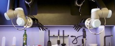 Moley le robot qui cuisine 2000 recettes