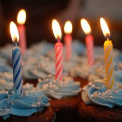 10 idées originales pour décorer une table pour un goûter d’anniversaire