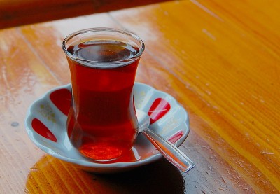 verre à thé à la menthe turc