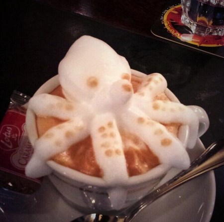 pieuvre-3d-latte-art