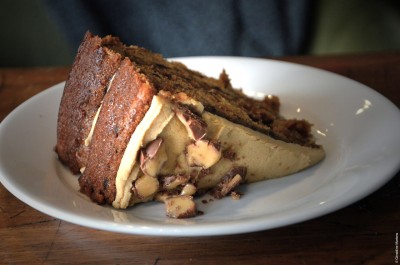 6 STICKY TOFFEE CAKE