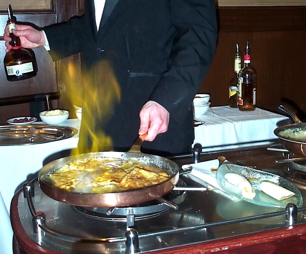 les crêpes Suzette, une création Auguste Escoffier